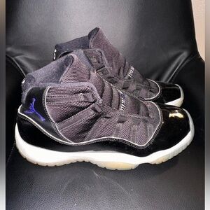 Air Jordan Space Jam 11s